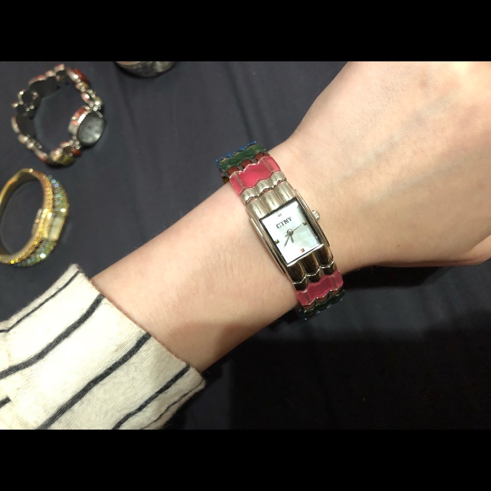 BEAUTIFUL Set of 5 Watches! So unique 💞💞 - Picture 2 of 8